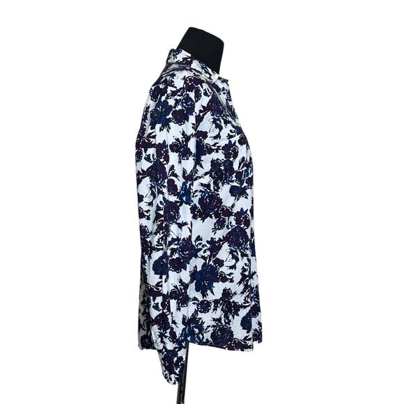 Loft blue floral on white buttoned long sleeves blouse size small - Picture 4 of 8